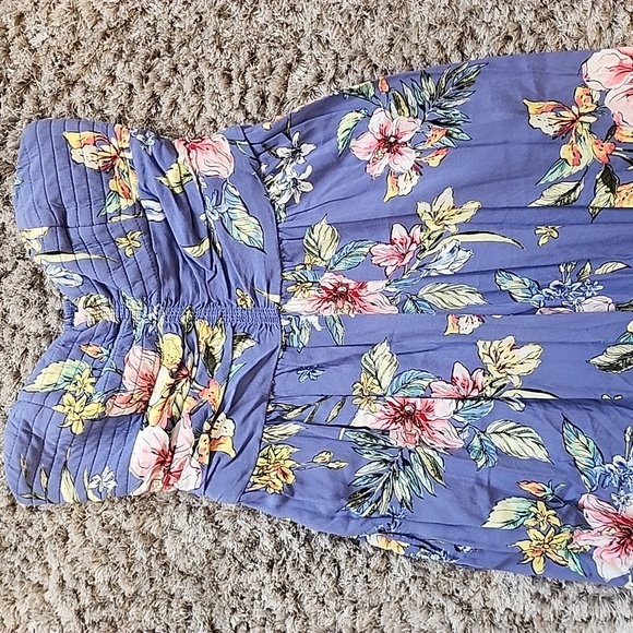 Floral Strapless Jumpsuit Size M      Anti-Slip Band & Cinched Waist - Picture 2 of 13